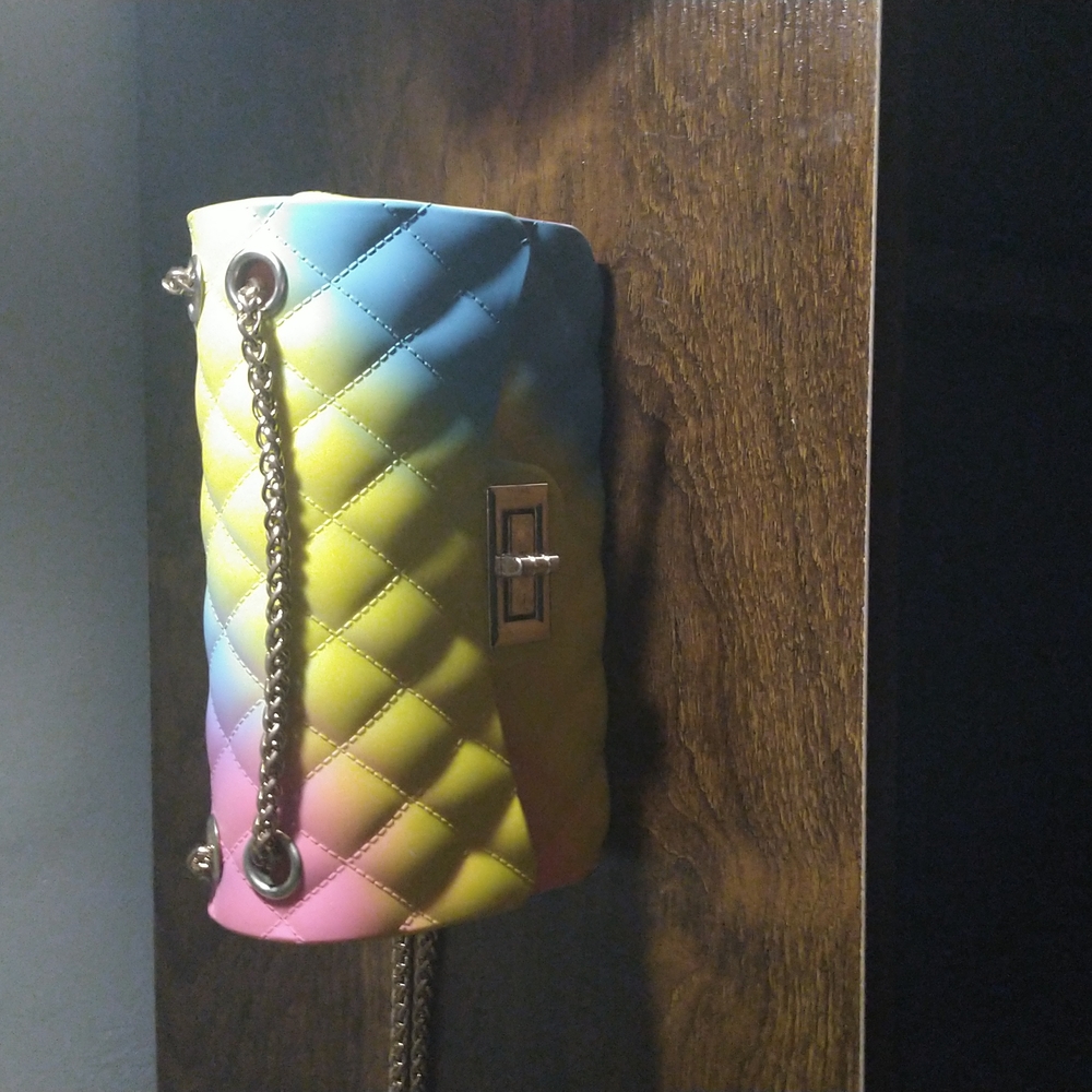 4 Purses - Picture 5 of 5